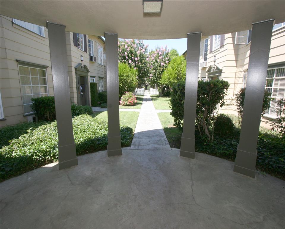 Photos of Our Apartments for Rent in Van Nuys Gallery